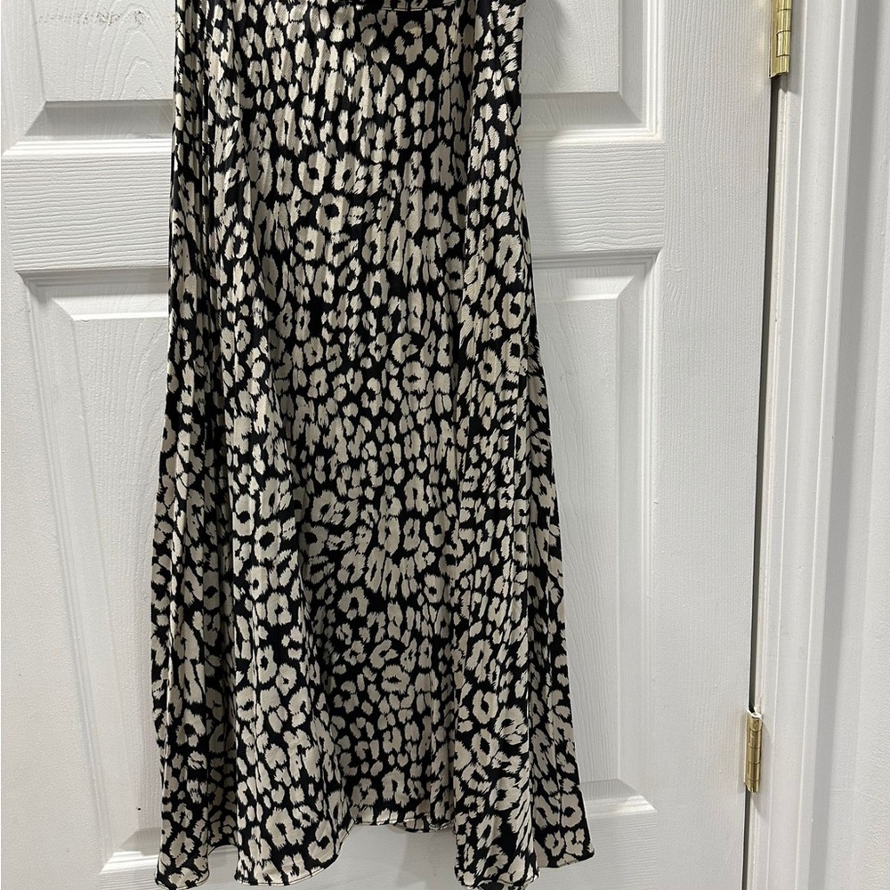 Pleated midi skirt